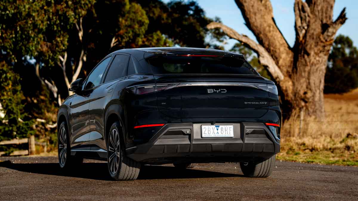 BYD-Sealion-7-rear-three-quarter.