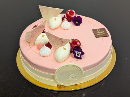 Lychee raspberry gateau cake