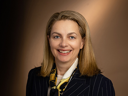 Headshot of Mandy Grogan